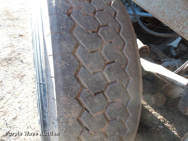 image for item DB8075 2007 R-way bottom dump trailer