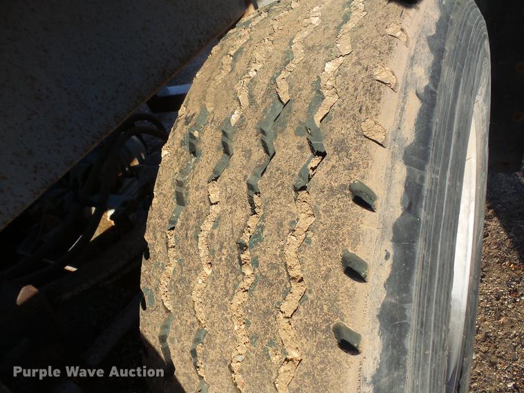 image for item DB8075 2007 R-way bottom dump trailer