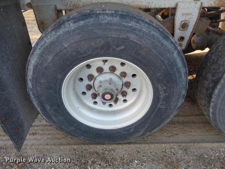 image for item DB8075 2007 R-way bottom dump trailer