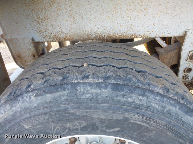 image for item DB8075 2007 R-way bottom dump trailer