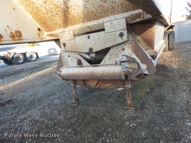 image for item DB8076 1999 bottom dump trailer