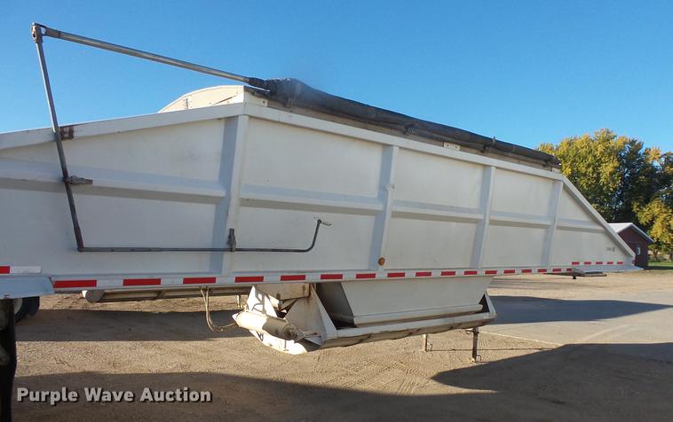 image for item DB8077 1999 Corn Belt bottom dump trailer