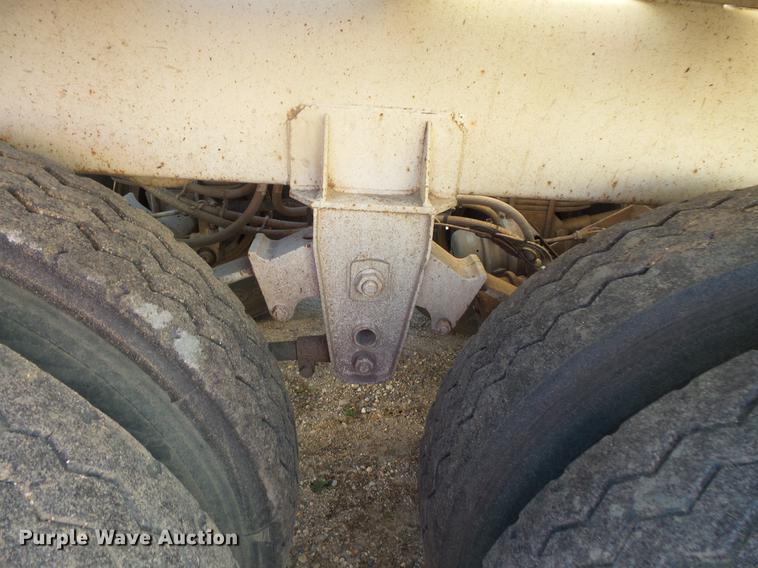 image for item DB8077 1999 Corn Belt bottom dump trailer