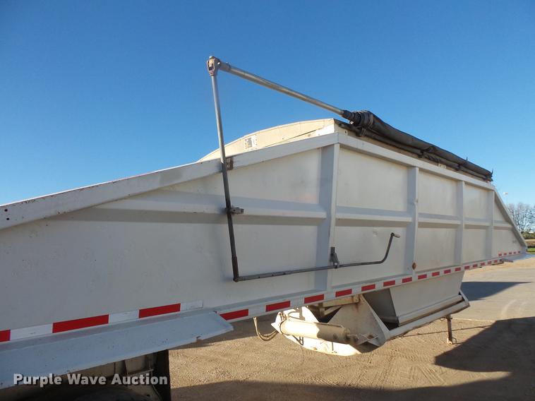 image for item DB8077 1999 Corn Belt bottom dump trailer