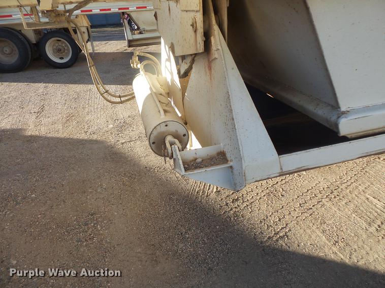 image for item DB8077 1999 Corn Belt bottom dump trailer
