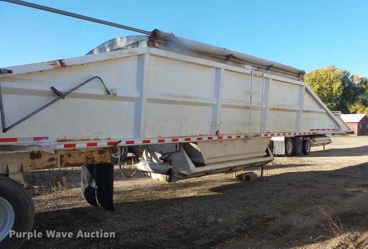 image for item DB8078 1999 Corn Belt bottom dump trailer