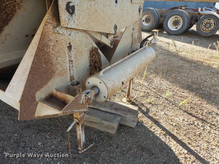 image for item DB8078 1999 Corn Belt bottom dump trailer