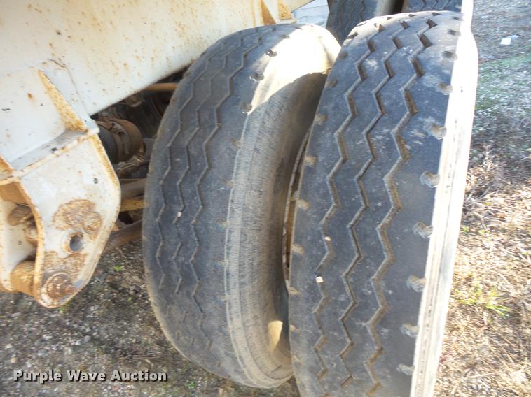 image for item DB8078 1999 Corn Belt bottom dump trailer