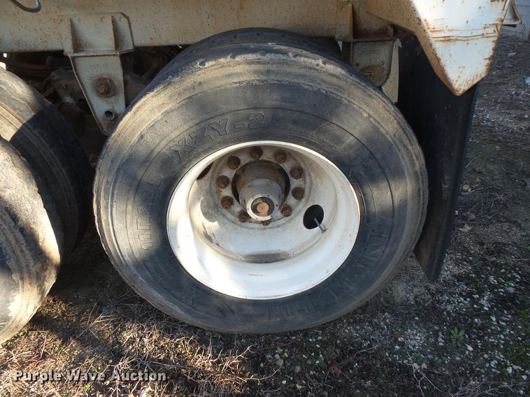 image for item DB8078 1999 Corn Belt bottom dump trailer