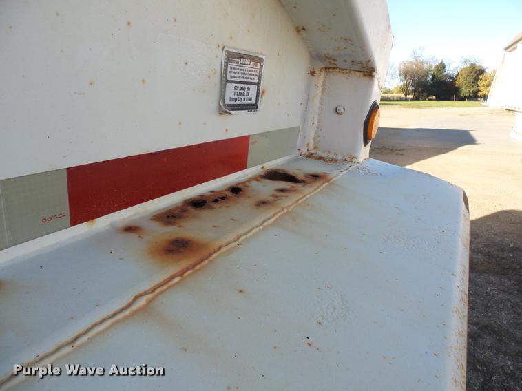 image for item DB8078 1999 Corn Belt bottom dump trailer