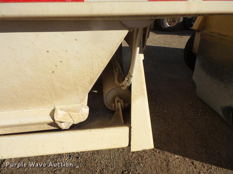 image for item DB8079 1994 Load King bottom dump trailer