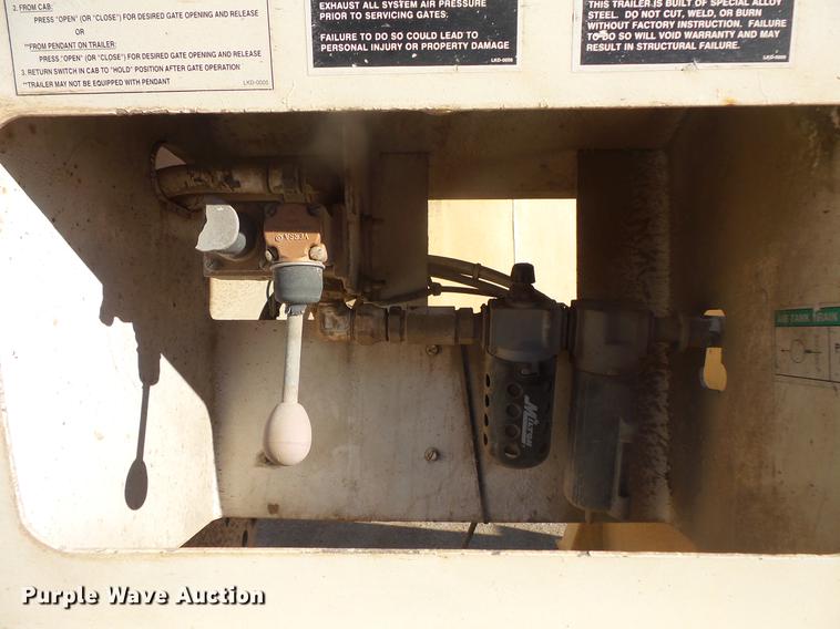 image for item DB8079 1994 Load King bottom dump trailer