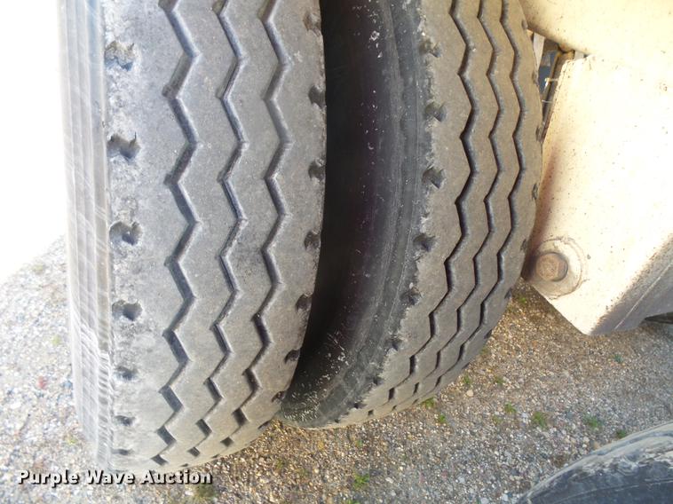 image for item DB8079 1994 Load King bottom dump trailer