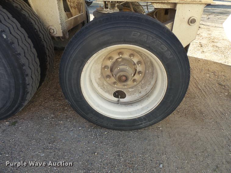 image for item DB8079 1994 Load King bottom dump trailer