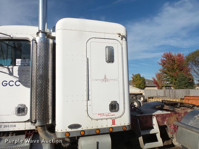 image for item DB8080 1997 Peterbilt 379 semi truck
