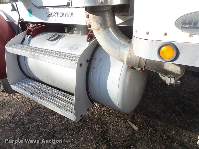 image for item DB8080 1997 Peterbilt 379 semi truck