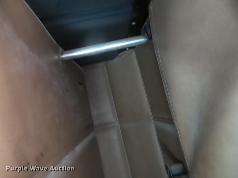 image for item DB8081 2000 Peterbilt 377 semi truck