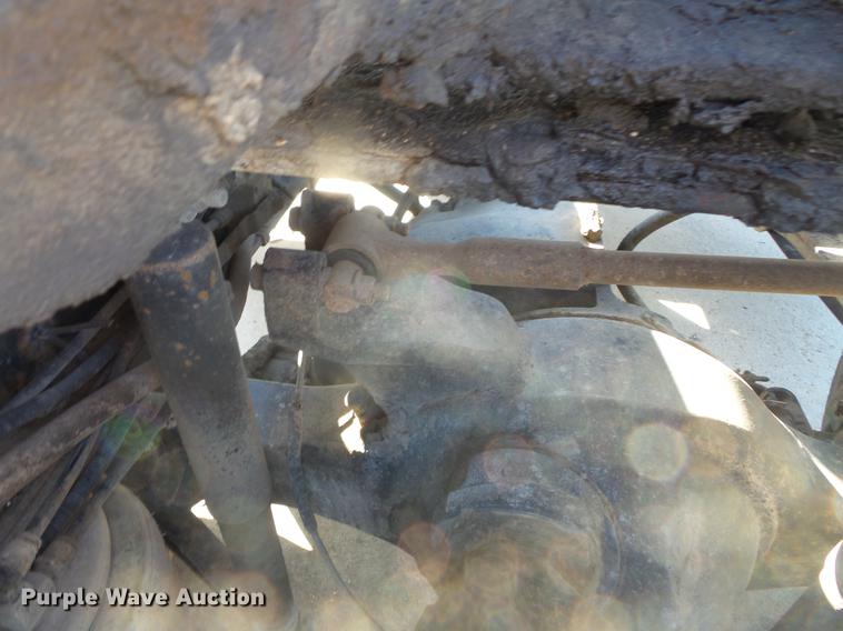 image for item DB8082 2001 Mack CH613 semi truck