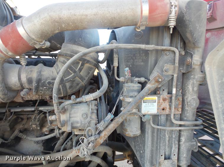 image for item DB8083 2001 Mack CH613 semi truck