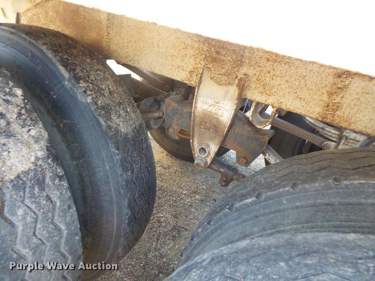 image for item DB8086 1985 Load King bottom dump trailer