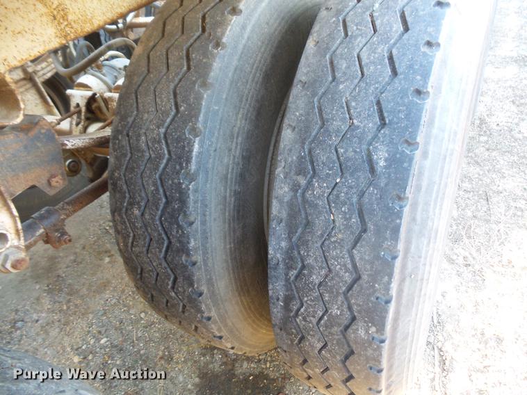 image for item DB8086 1985 Load King bottom dump trailer