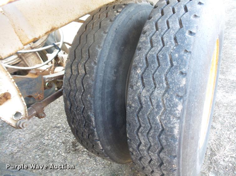 image for item DB8086 1985 Load King bottom dump trailer