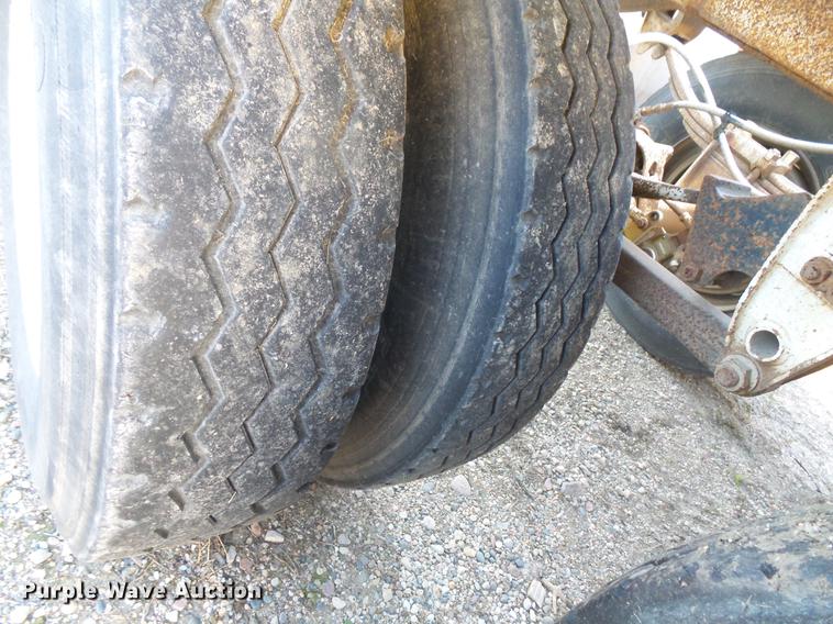 image for item DB8086 1985 Load King bottom dump trailer