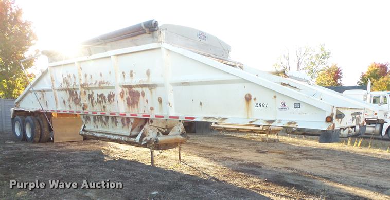 image for item DB8087 1999 Corn Belt bottom dump trailer