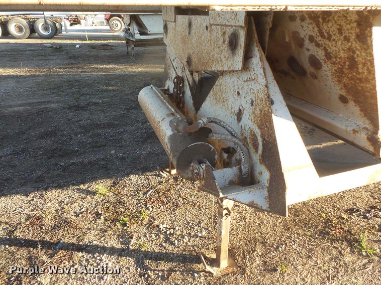image for item DB8087 1999 Corn Belt bottom dump trailer