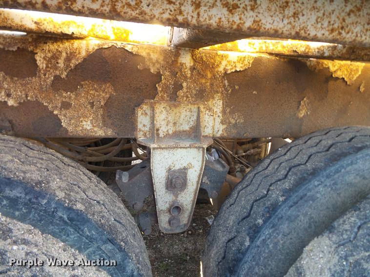 image for item DB8087 1999 Corn Belt bottom dump trailer