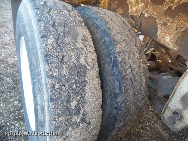 image for item DB8087 1999 Corn Belt bottom dump trailer