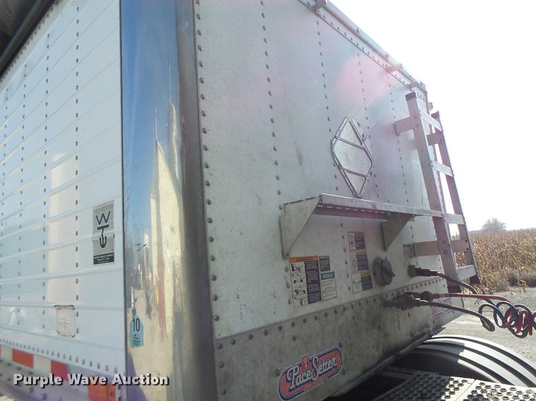 image for item DB9940 2005 Wilson DWH-500 double hopper grain trailer