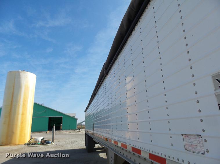 image for item DB9940 2005 Wilson DWH-500 double hopper grain trailer