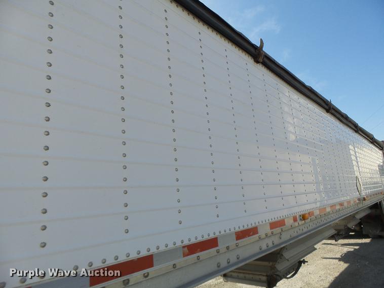 image for item DB9940 2005 Wilson DWH-500 double hopper grain trailer