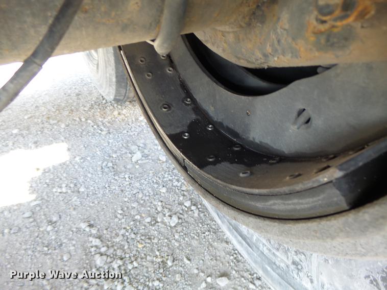 image for item DB9940 2005 Wilson DWH-500 double hopper grain trailer