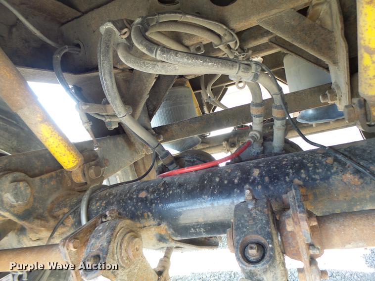 image for item DB9940 2005 Wilson DWH-500 double hopper grain trailer