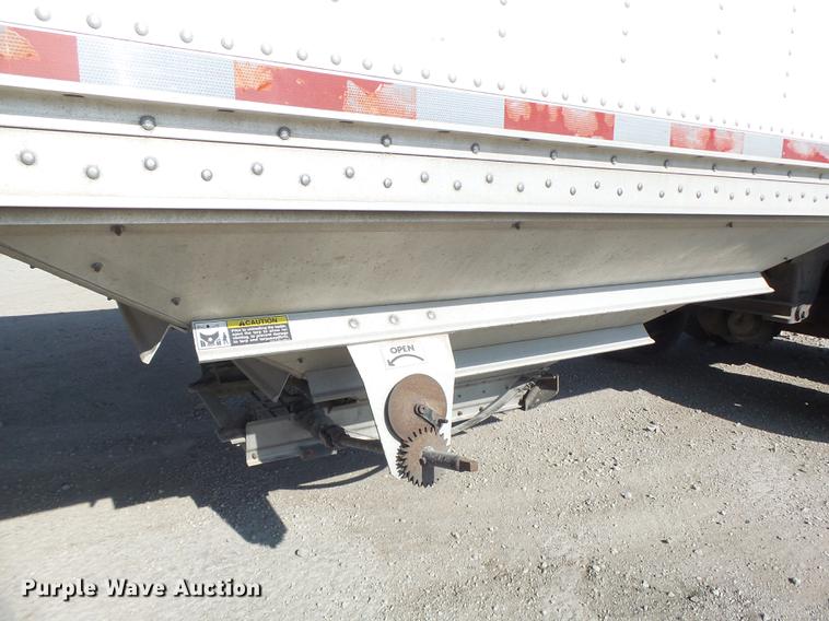 image for item DB9940 2005 Wilson DWH-500 double hopper grain trailer