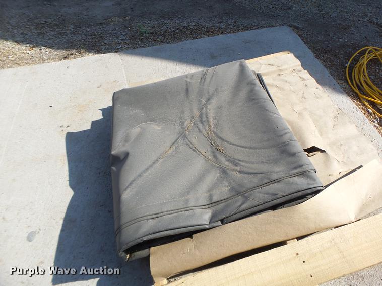 image for item DB9940 2005 Wilson DWH-500 double hopper grain trailer