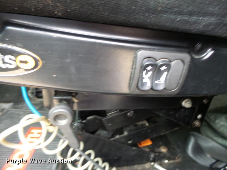 image for item DB9944 1995 Kenworth T600 semi truck