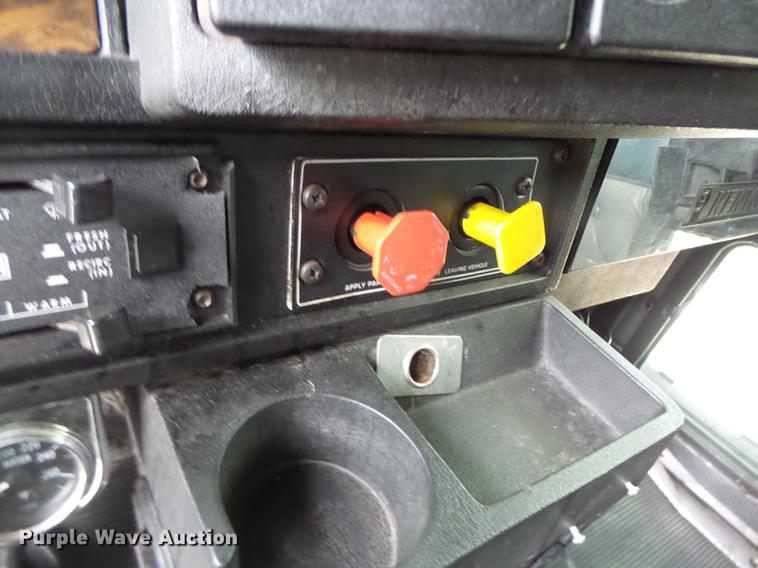 image for item DB9944 1995 Kenworth T600 semi truck