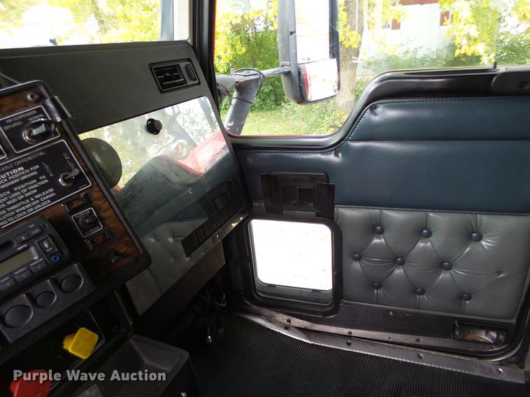 image for item DB9944 1995 Kenworth T600 semi truck