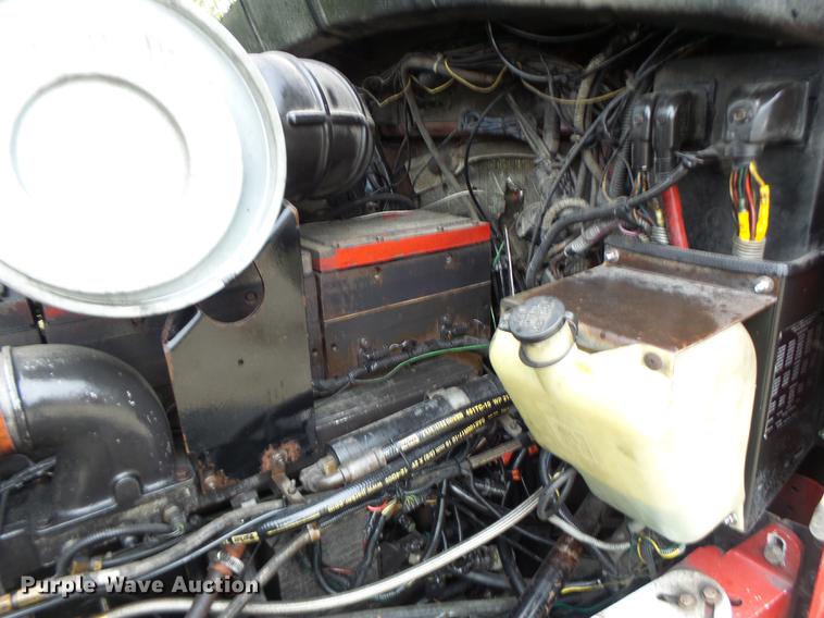 image for item DB9944 1995 Kenworth T600 semi truck