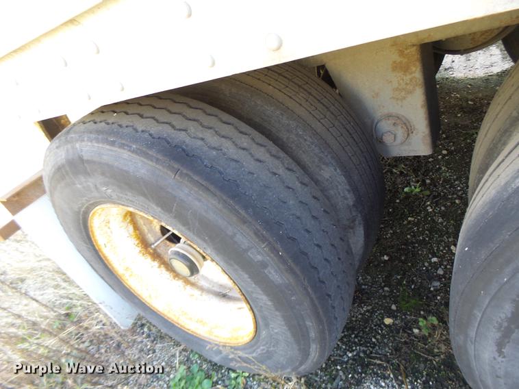 image for item DB9955 1998 Pines dry van trailer