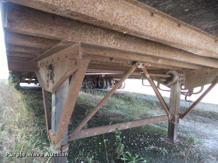 image for item DB9956 1998 Stoughton dry van trailer