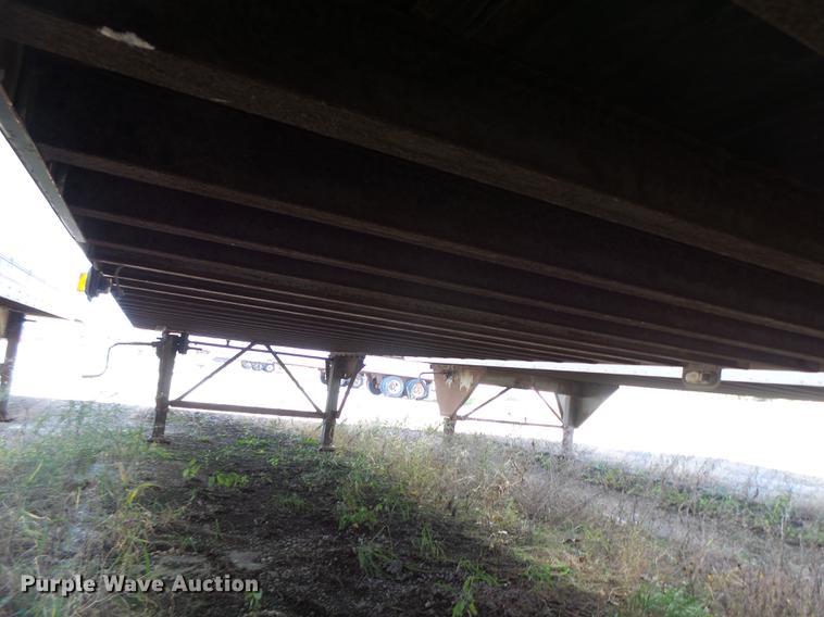 image for item DB9956 1998 Stoughton dry van trailer