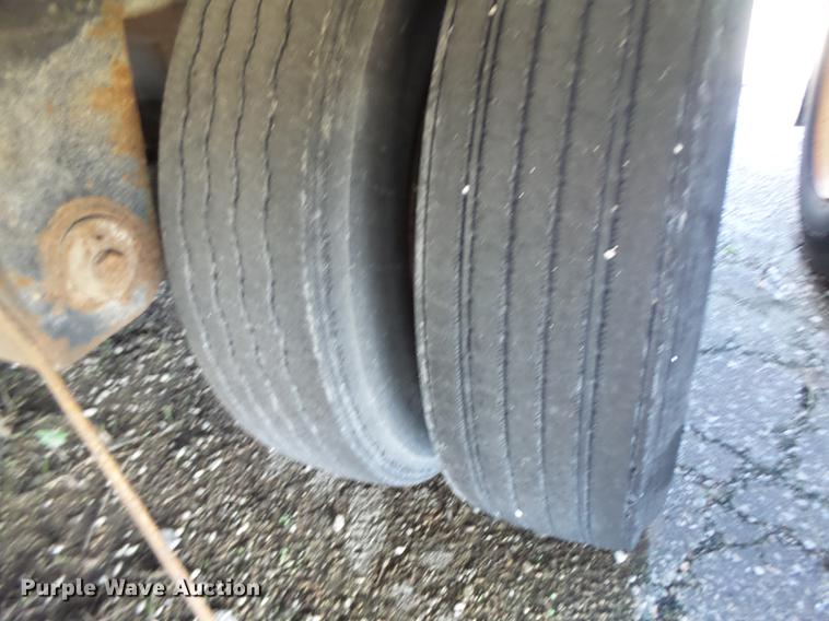 image for item DB9957 1998 Trailmobile 01JA-1RAY dry van trailer