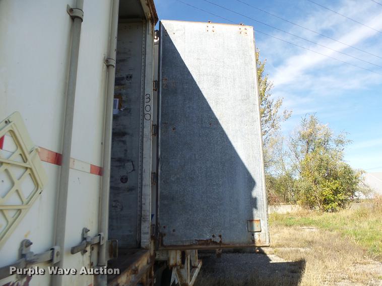 image for item DB9958 1995 Wabash dry van trailer