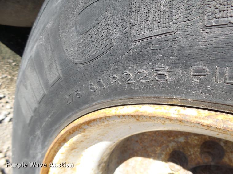 image for item DB9958 1995 Wabash dry van trailer