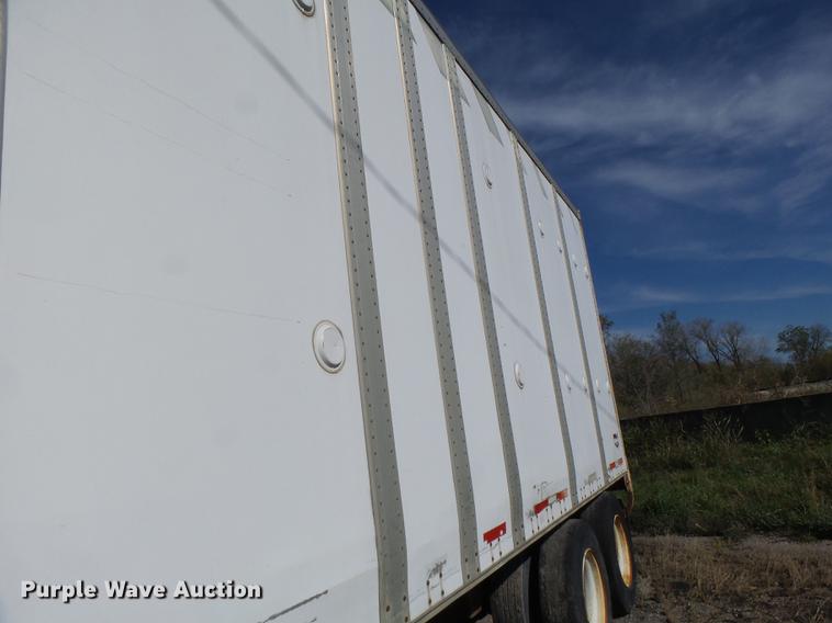 image for item DB9958 1995 Wabash dry van trailer