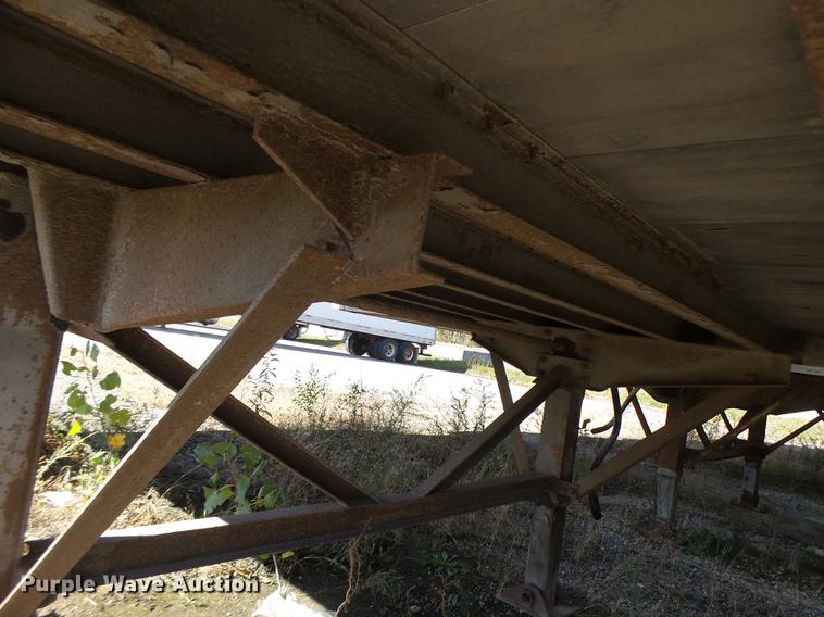 image for item DB9958 1995 Wabash dry van trailer